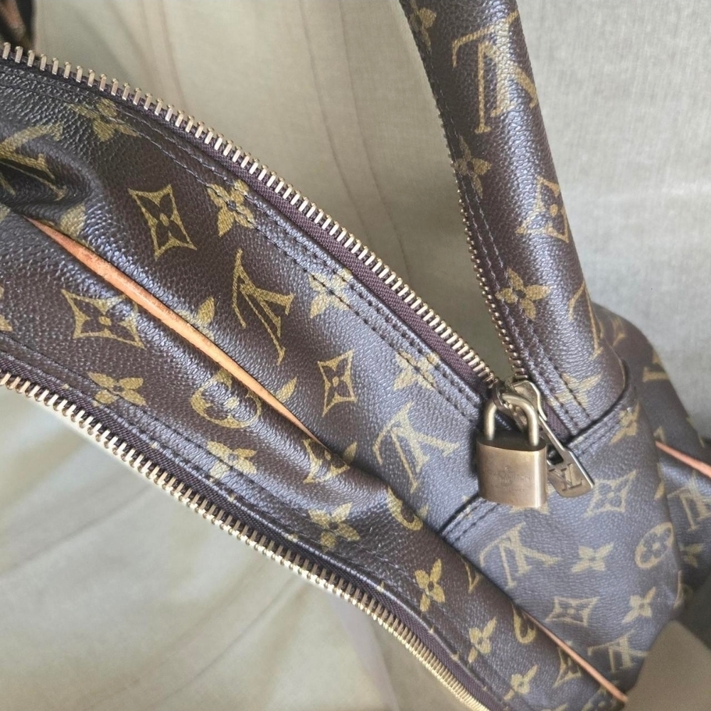 Louis Vuitton Monogram Suotcase/Travel Bag - Picture 6 of 8